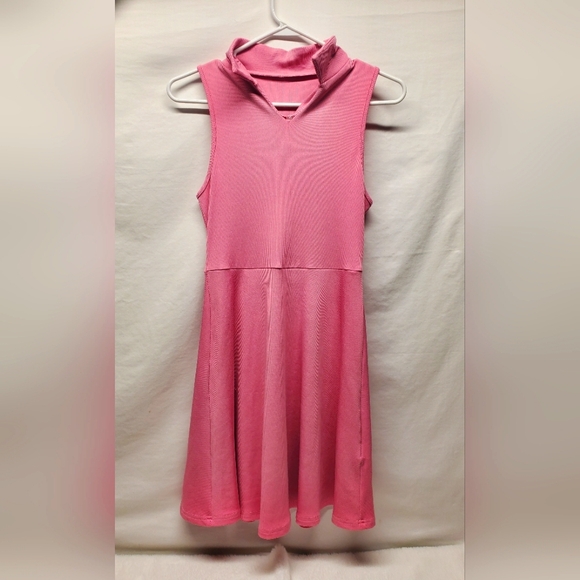Dresses & Skirts - ✨️Nwot Sleeveless Pink Dress with Cowl Neck